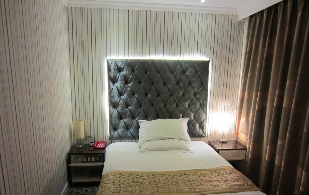 Jiujiu Holiday Hotel Shanghai Extérieur photo
